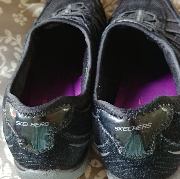 Skechers walking/jogging shoe - Picture 3 of 7